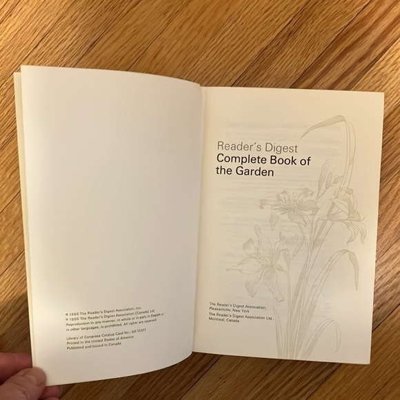 Vintage Reader’s Digest Book of the Garden 1966 - Picture 3 of 8